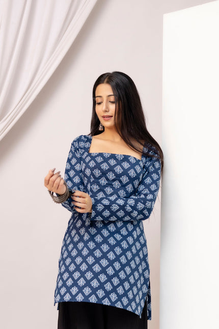 Collection image for: Short Kurtis