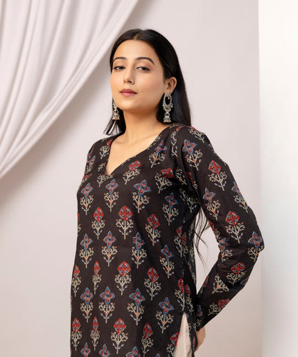 Diya V-Neck Kurti