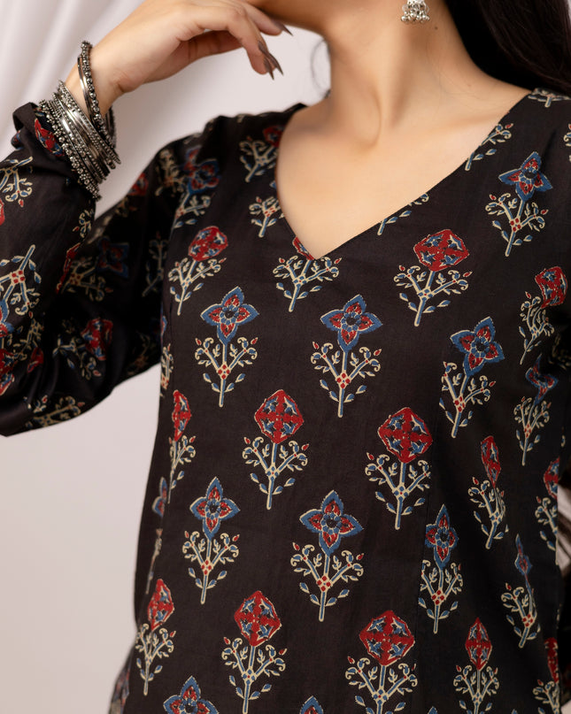Diya V-Neck Kurti