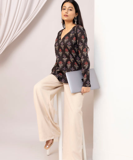Diya V-Neck Kurti