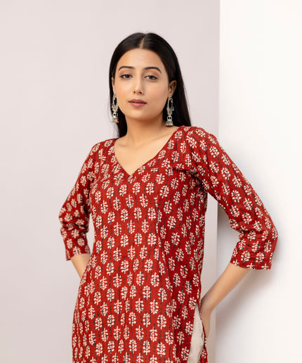Aarohi V-Neck Kurti