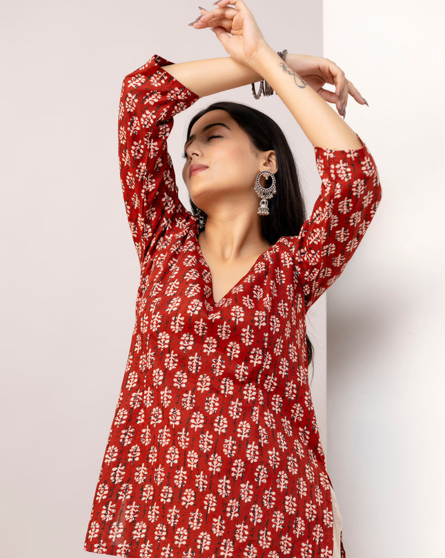 Aarohi V-Neck Kurti