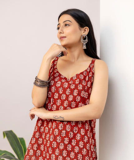 Nysa Kurta with Deep Back