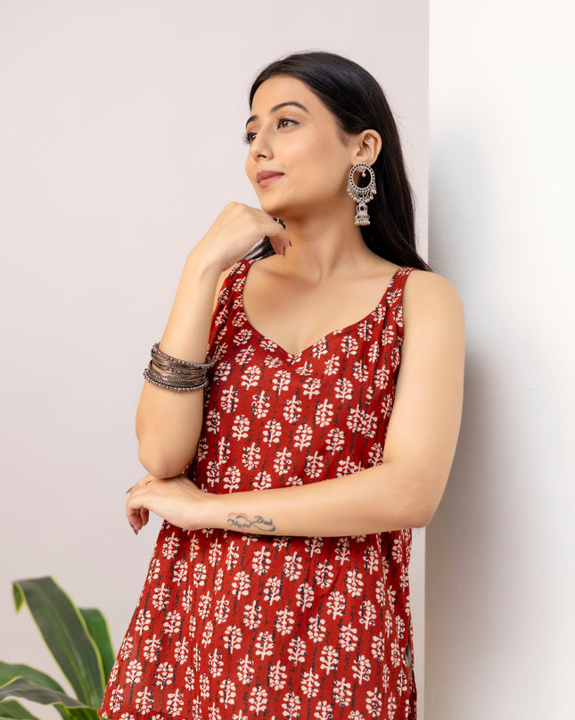 Nysa Kurta with Deep Back