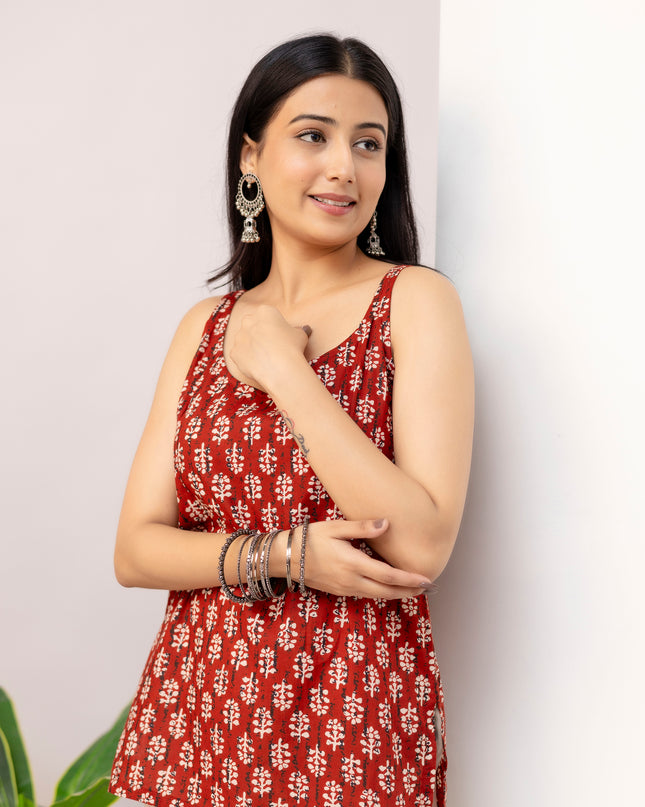 Nysa Kurta with Deep Back
