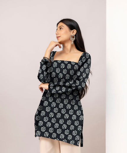 Siya Square Neck Kurti