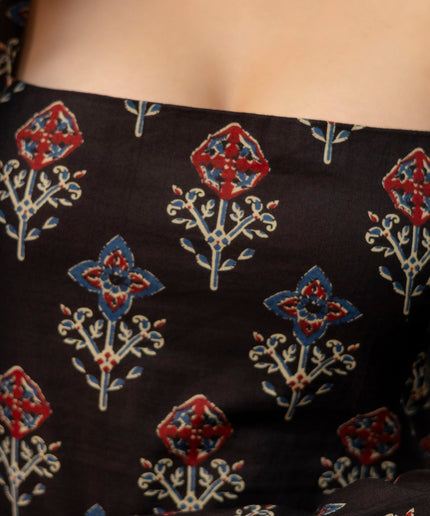 Ridhi Square Neck Kurti