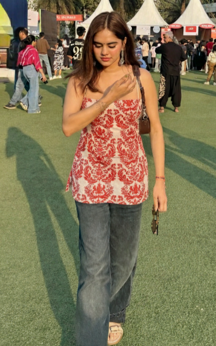 Never thought kurtis can be so gorgeous. It fits perfectly. The print is to die for...